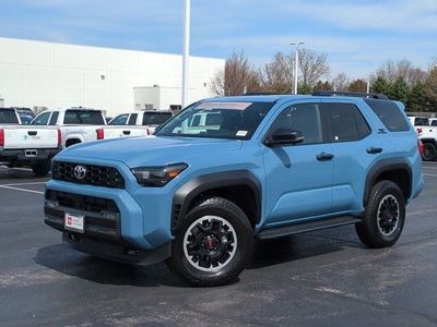 2025 Toyota 4Runner - Photo 2