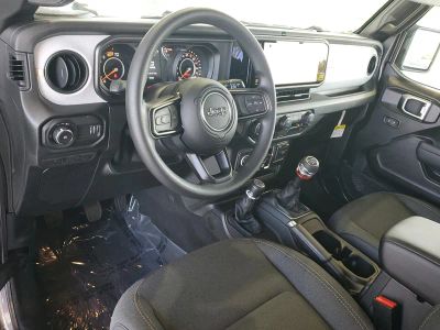 2026 Jeep Wrangler — photo 15 view