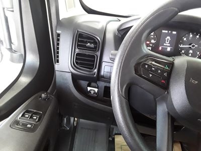 2023 Ram ProMaster Cargo Van — photo 11 view