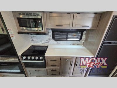 2023 CrossRoads RV Sunset Trail - Photo 9