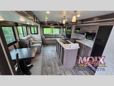 2023 CrossRoads RV Sunset Trail - Photo 3