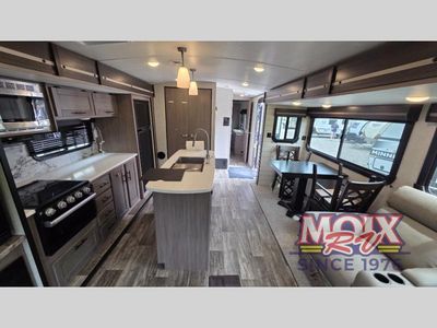 2023 CrossRoads RV Sunset Trail - Photo 4