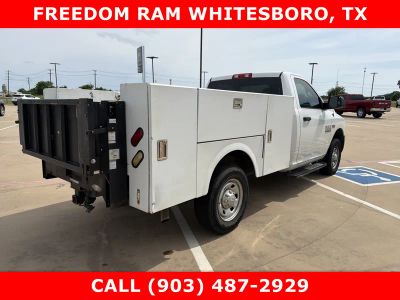 2014 RAM 2500 — interior view