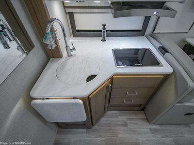 2026 Thor Motor Coach Axis - Photo 17