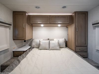 2026 Thor Motor Coach Axis - Photo 29