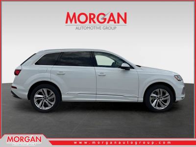 2021 Audi Q7 — side profile view