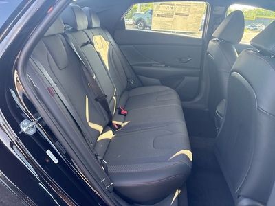 2026 Hyundai Elantra - Photo 15