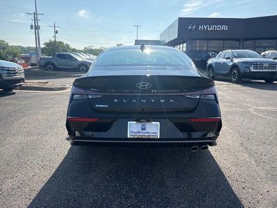 2026 Hyundai Elantra - Photo 23