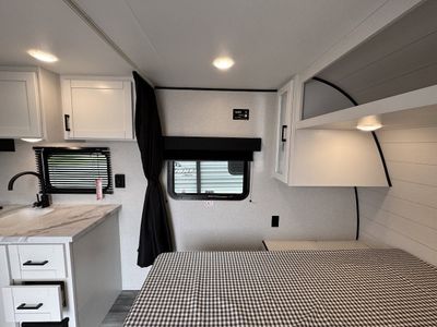 2026 Jayco Jay Flight SLX - Photo 9