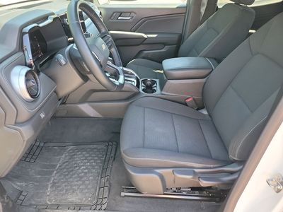 2023 Chevrolet Colorado - Photo 4