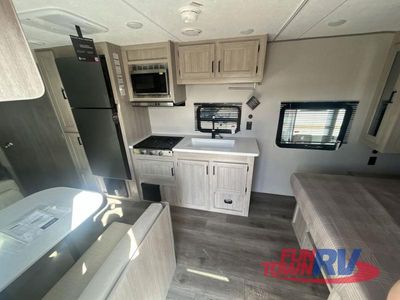 2026 Coachmen RV Catalina Summit Series 8 - Photo 9