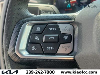 2024 Ford Mustang — photo 18 view