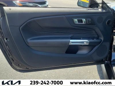 2024 Ford Mustang — photo 14 view