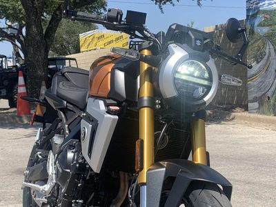 2026 Suzuki GSX-8T - Photo 9