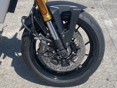2026 Suzuki GSX-8T - Photo 10