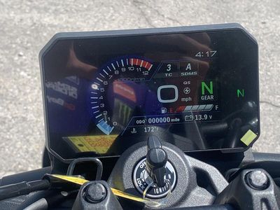 2026 Suzuki GSX-8T - Photo 15
