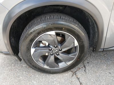 2024 Nissan Rogue — photo 10 view
