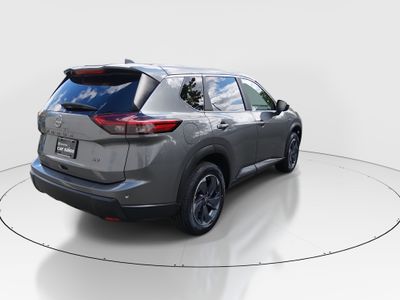 2024 Nissan Rogue — photo 7 view