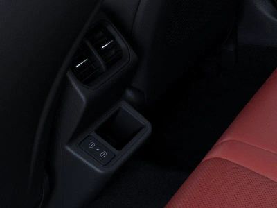 2026 Kia K4 Hatchback — photo 26 view