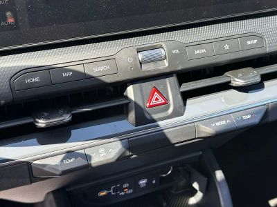 2026 Kia K4 Hatchback — photo 19 view