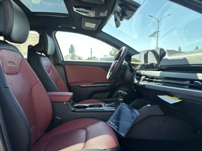 2026 Kia K4 Hatchback — photo 25 view