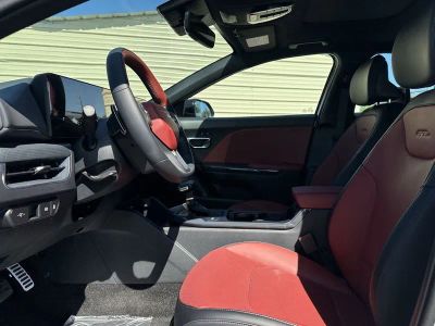 2026 Kia K4 Hatchback — photo 15 view