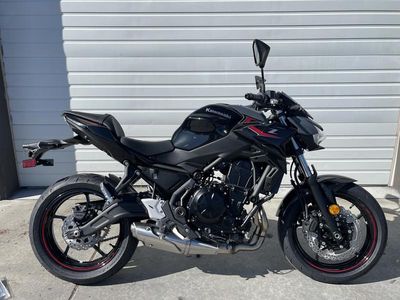 2025 Kawasaki Z650 - Photo 5