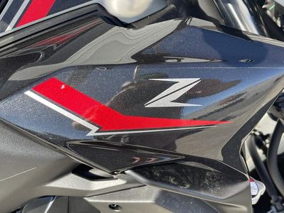 2025 Kawasaki Z650 - Photo 9