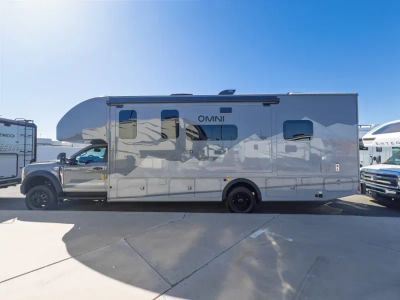 2027 Thor Motor Coach OMNI TRAIL — photo 26 view