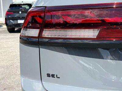 2026 Volkswagen Atlas Cross Sport — photo 10 view