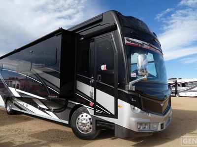2026 Fleetwood Discovery LXE - Photo 2