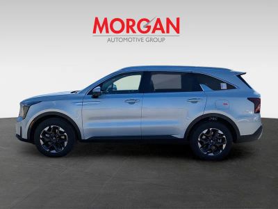 2026 Kia Sorento — photo 8 view