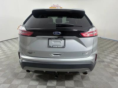 2019 Ford Edge — interior view