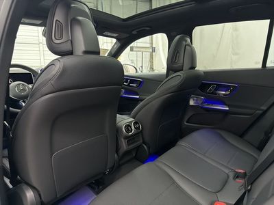 2026 Mercedes-Benz GLC — photo 18 view