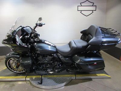 2026 Harley-Davidson FLTRXL - Road Glide Limited — detail view