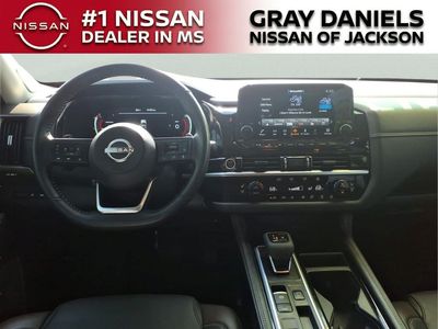 2024 Nissan Pathfinder — photo 10 view