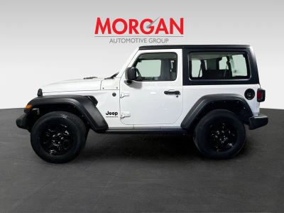 2022 Jeep Wrangler — engine compartment view