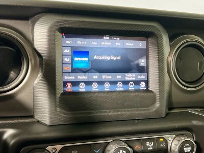 2022 Jeep Wrangler — photo 24 view