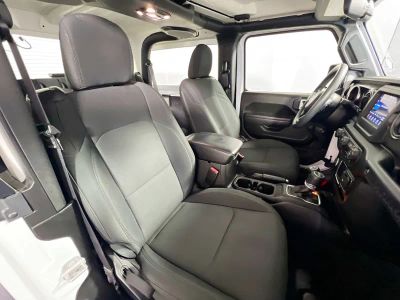 2022 Jeep Wrangler — photo 27 view