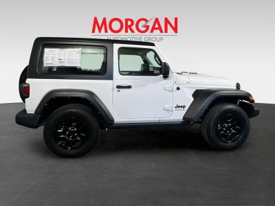 2022 Jeep Wrangler — side profile view