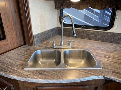 2016 Coachmen RV Pursuit - Photo 21