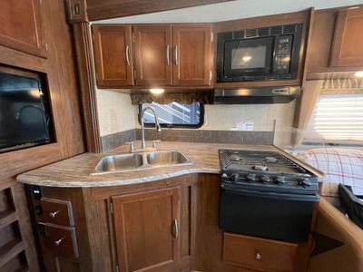 2016 Coachmen RV Pursuit - Photo 18