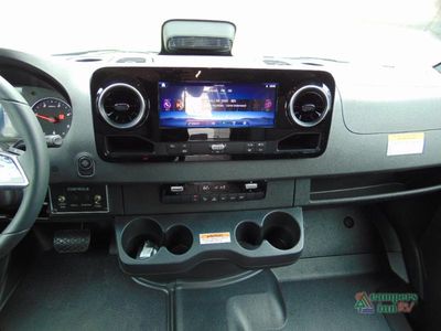 2026 Remote Vans Remote Vans - Photo 13
