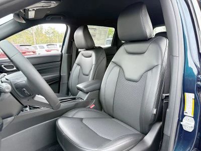2026 Jeep Compass — photo 11 view