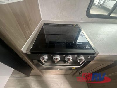 2025 Coachmen RV Freedom Express Ultra Lite - Photo 14