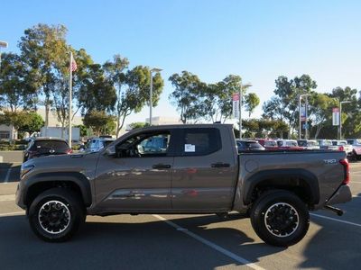 2026 Toyota Tacoma i-FORCE MAX - Photo 9