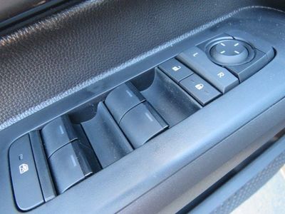 2026 Toyota Tacoma i-FORCE MAX - Photo 44