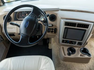 2017 Winnebago ADVENTURER - Photo 2