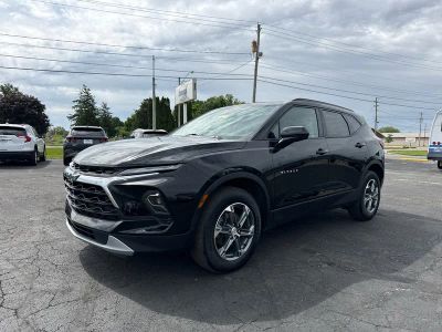 2024 Chevrolet Blazer 2LT in Black — front three-quarter view