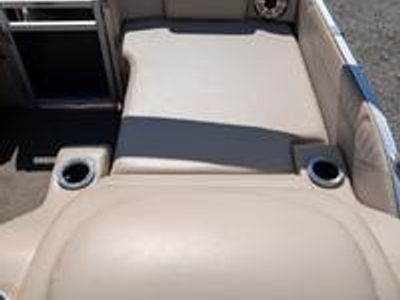 2014 Avalon CAT RL 24T - Photo 23